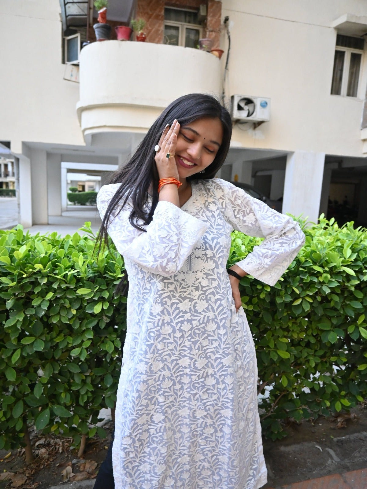 Kamuduni Lily White Georgette Kurti